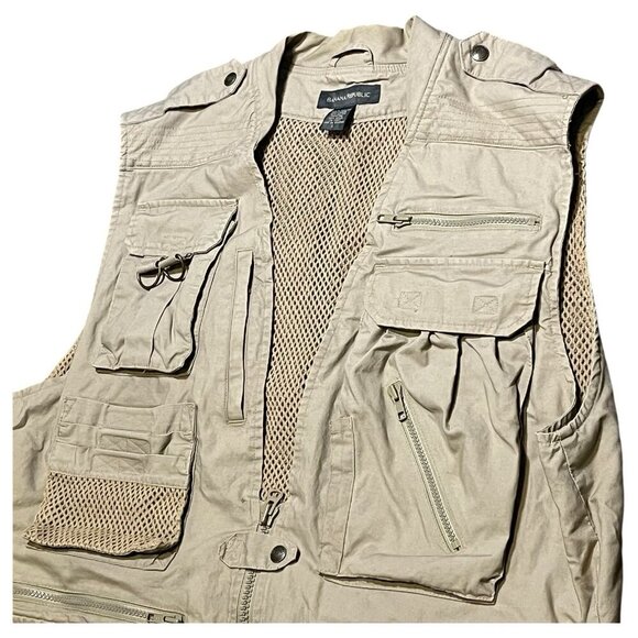 Banana Republic Men Safari Travel Vest Photographer Fishing Cargo 16+ Pockets L - Picture 8 of 16